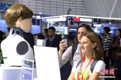 配合营制零距离、沉浸式的A感”不雅展体验